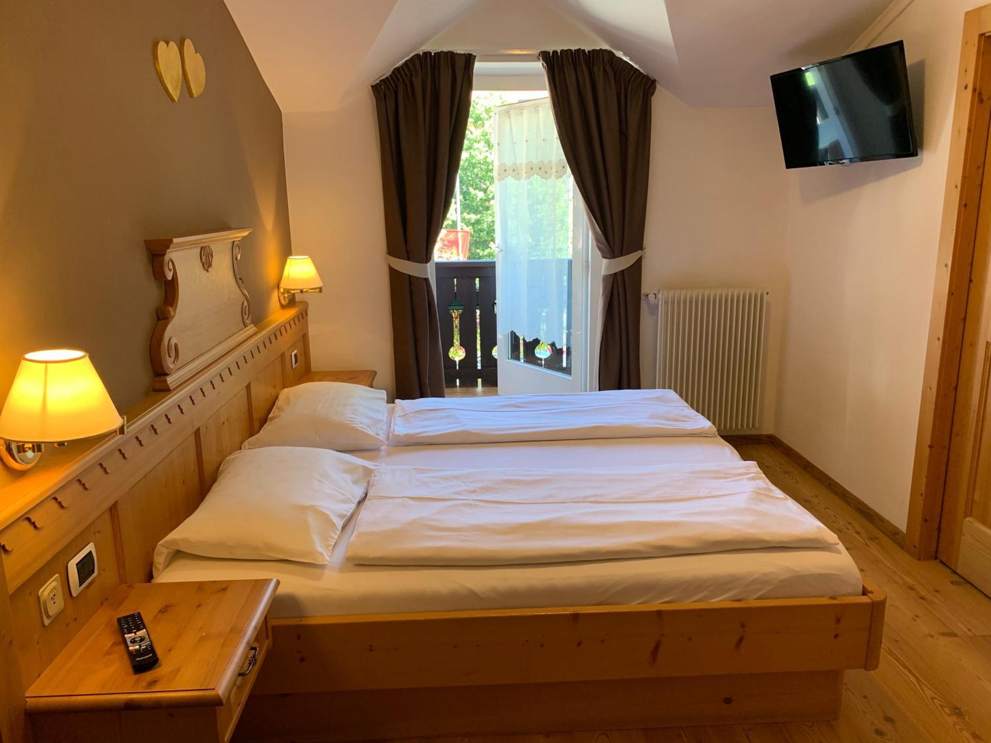 Marina Contacless Check In * Santa Cristina Val Gardena