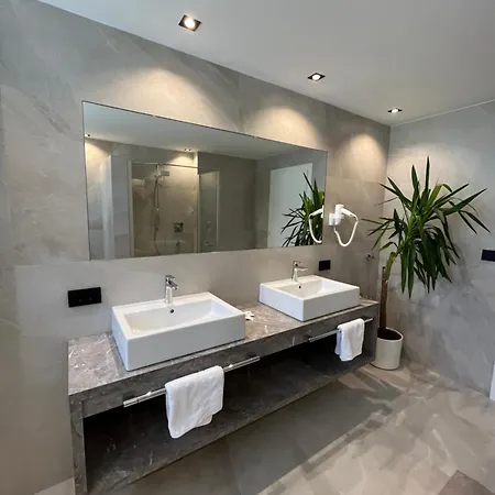 B&B Marina Contacless Check In Santa Cristina Val Gardena Kamer foto