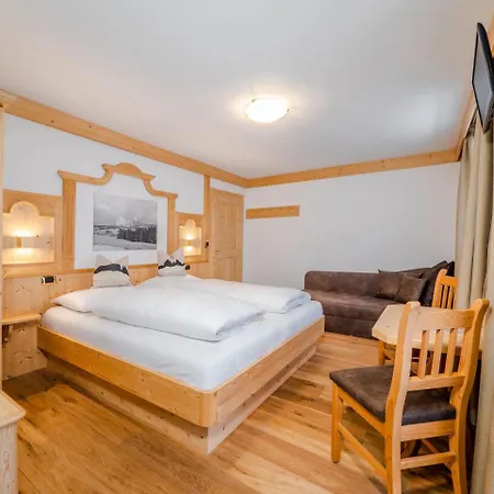 B&B Marina Contacless Check In Santa Cristina Val Gardena Buitenkant foto